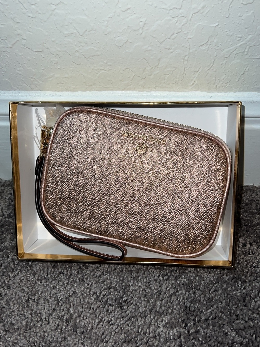 Michael Kors Metallic Rose Gold Wristlet Pouch NIB